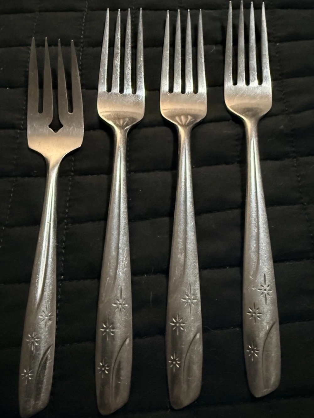 Lot of 4 Thor Oneida STARLET Stainless Forks 3 Dinner 1 Salad Starburst USA Vtg